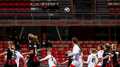 PK-35 Vantaa - PKKU päättyi eilen Myyrmäessä kotijoukkueen 3-0 voittoon